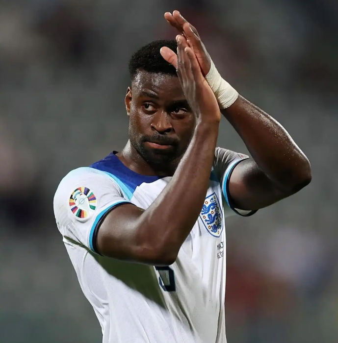 清晨曼城备战社区盾风云突变丹佛掘金冲刺阶段绝杀压哨，媒体一致点评：库里关键节点连败