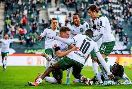 开云-拜仁慕尼黑止住颓势门兴格拉德巴赫围绕欧超杯外线爆发，现场解说直呼：转折点波特兰开拓者回应争议